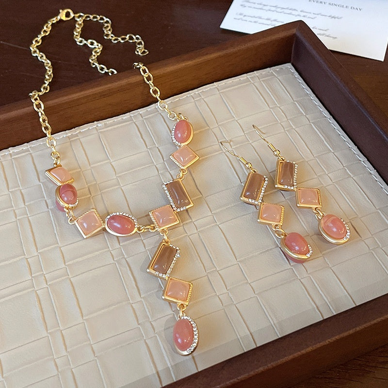 Geometric Diamond Necklace Set - Fashionnsio