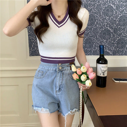 Knitted V-neck Crop Top